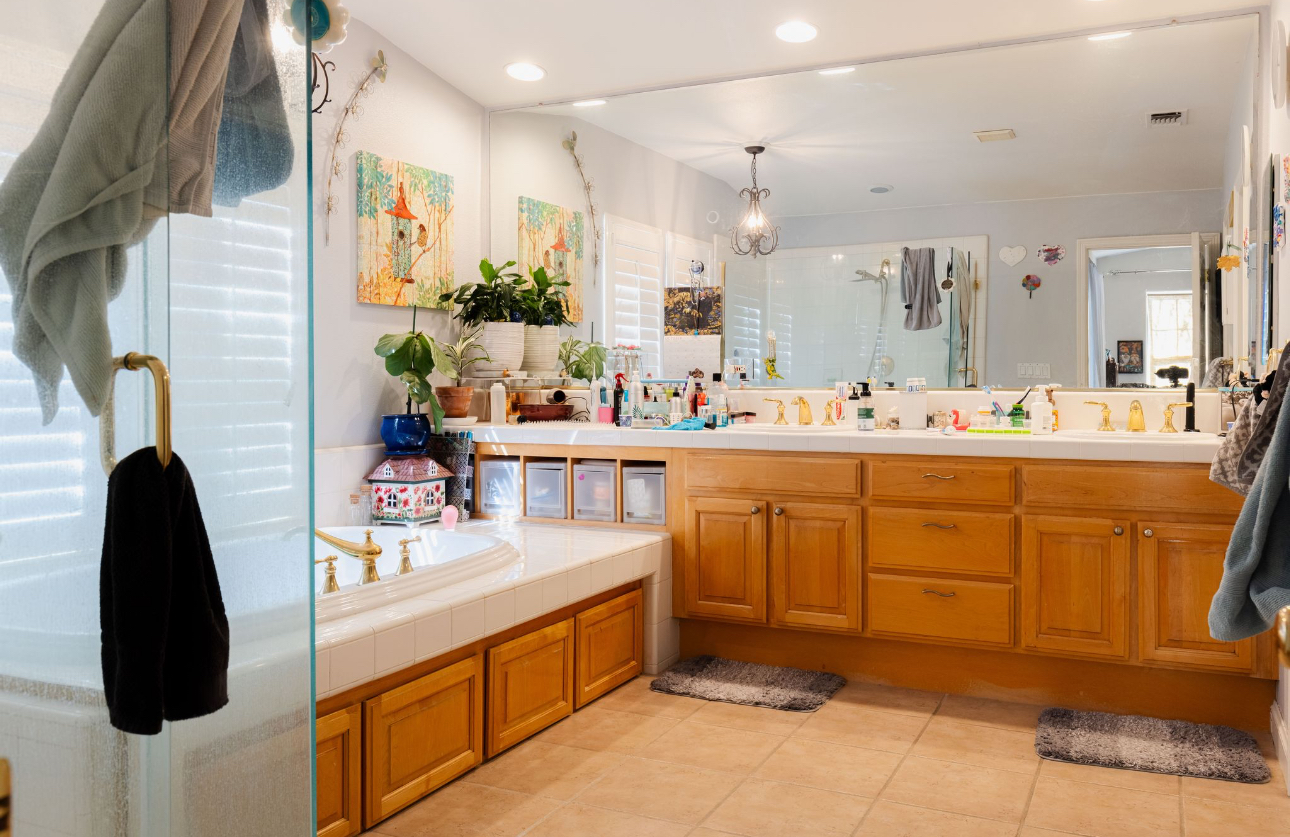 Before kitchen renovation project by MDA Builders